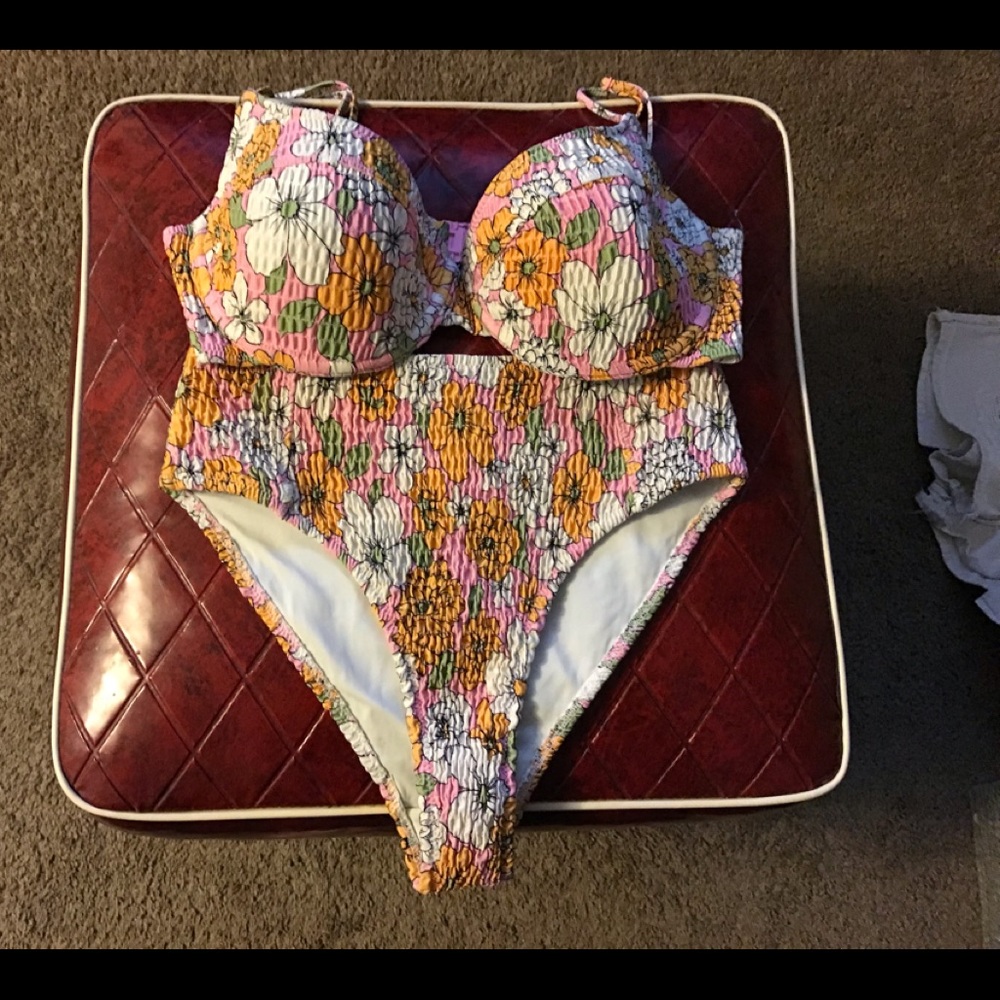 Triangl Womens two piece bathing suit - Picture 5 of 5